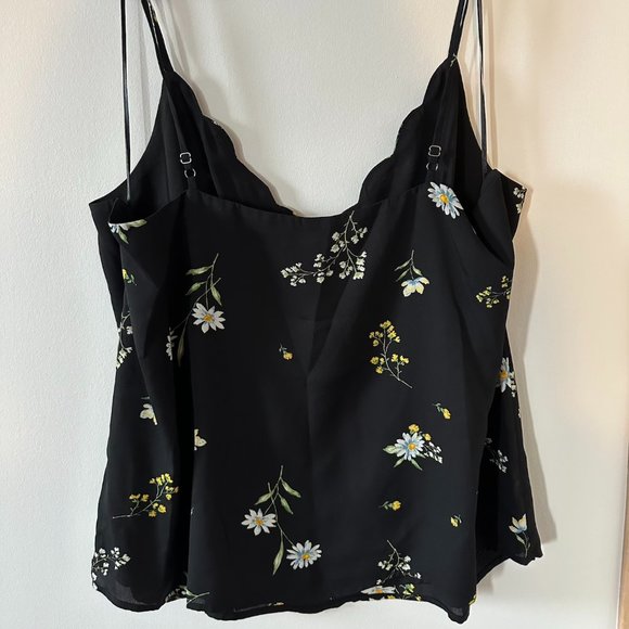 Black floral top - Picture 2 of 2